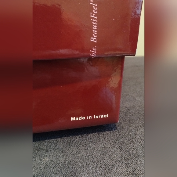 NWT BeautiFeel Ivory/Black Velvet Suede lux trainer shoes, Italian leather. - Picture 12 of 15